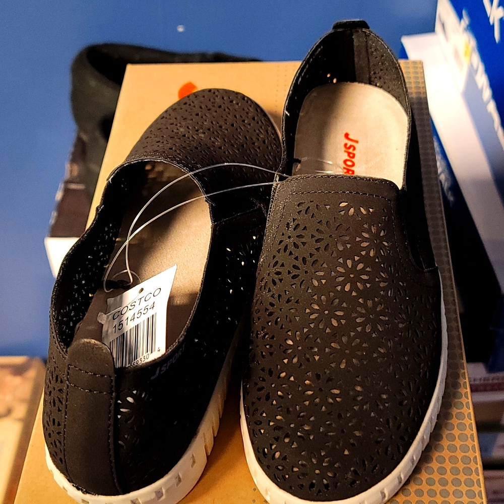 Jambu JSport Ladies' Floral Laser Cut Pattern Slip On Shoes Black